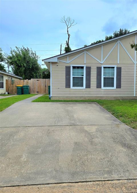 Photo of 5335 Cherie Crest Court, Houston, TX 77088 (MLS # 26345995)