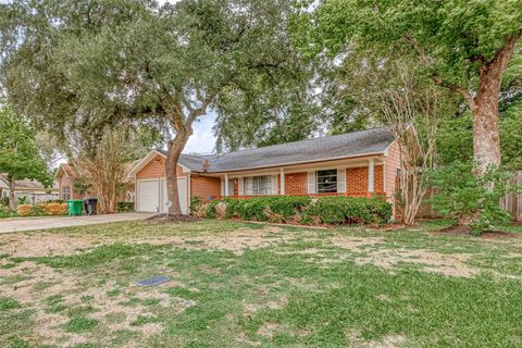 Photo of 7022 Triola Lane, Houston, TX 77074 (MLS # 57364053)