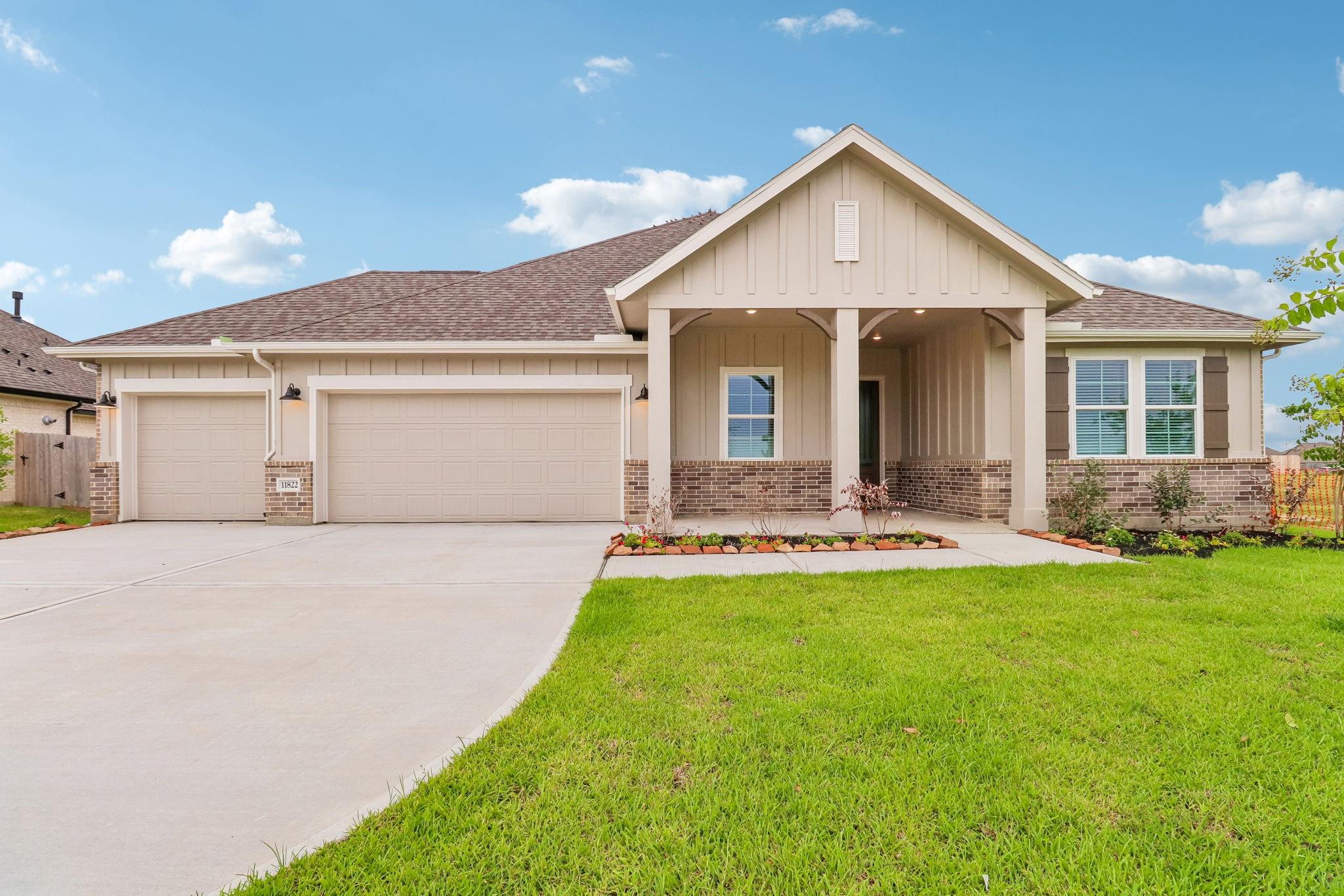 11822 Old Fashion Circle