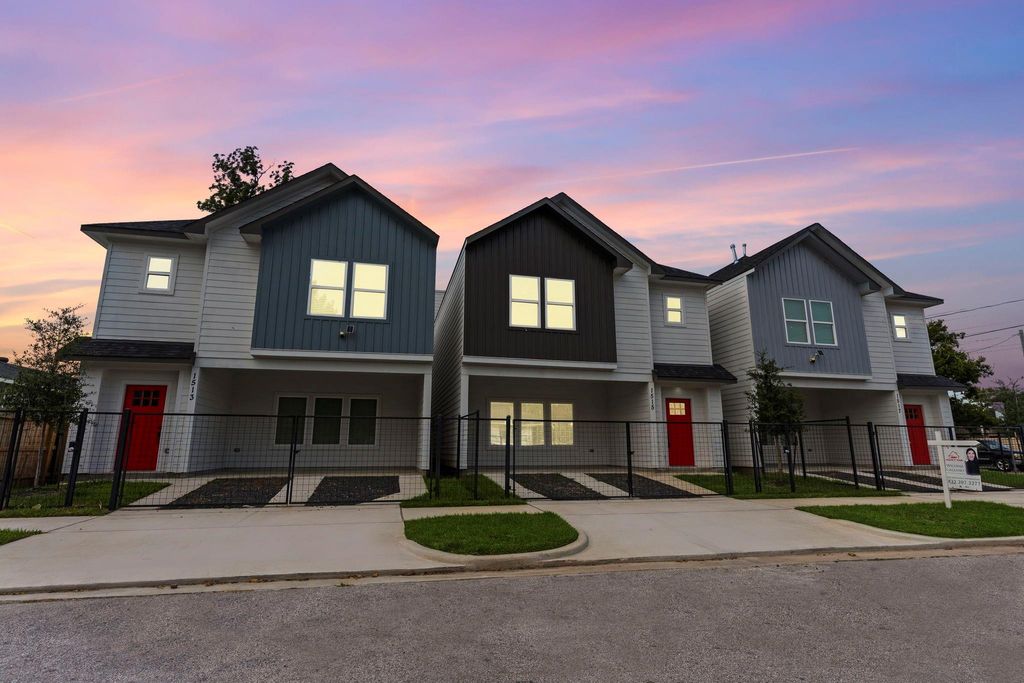 Photo of 1513 Egypt Street, Houston, TX 77009 (MLS # 8822231)