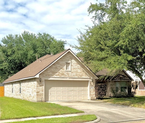 Photo of 10707 Overton Circle, Houston, TX 77065 (MLS # 91226734)