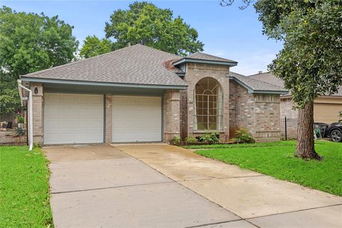 Photo of 1318 Roundstone Drive, Richmond, TX 77406 (MLS # 47409955)