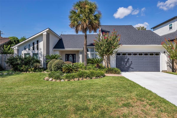 107 SHIRLEEN DR, SEABROOK, TX 77586 - Image aeccf3c0c47fc798838ce82de13eb0e7/2590167366