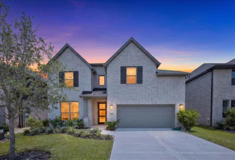 Photo of 2226 Sereno Shores Drive, La Marque, TX 77568 (MLS # 28042156)