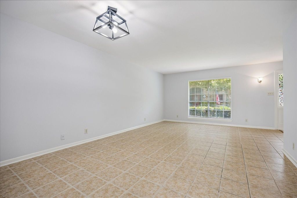 Photo of 2053 Winrock Boulevard #58, Houston, TX 77057 (MLS # 98782496)