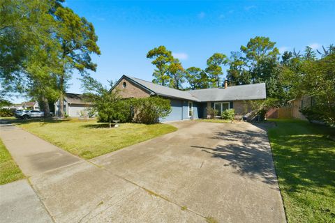 Photo of 2819 Hummingbird Lane, Humble, TX 77396 (MLS # 53173788)