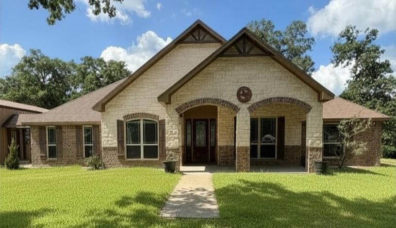 325 Planter Pointe Drive