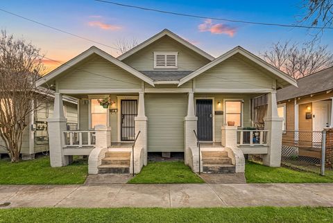 Photo of 3224 Mcgowen Street, Houston, TX 77004 (MLS # 50766314)