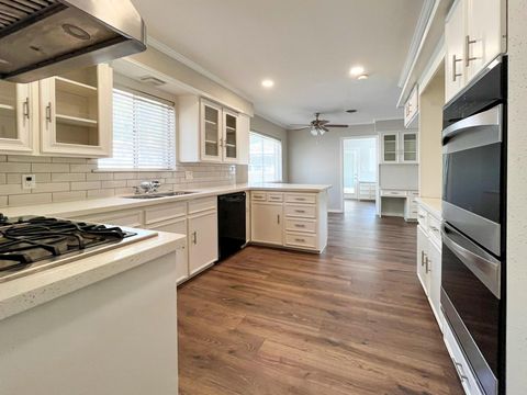 26410 Maplewood Drive Oak Ridge North TX 77386