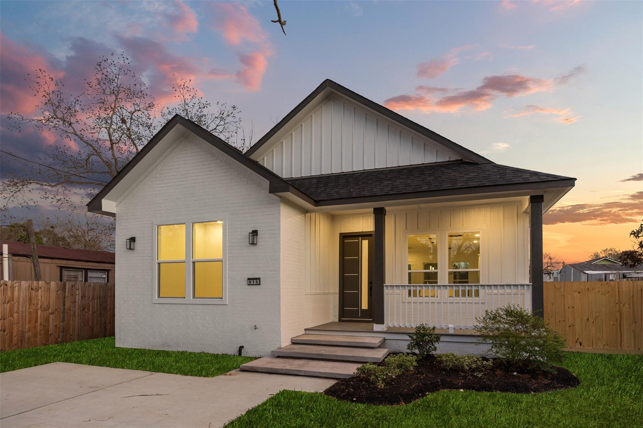 615 Lettie Street