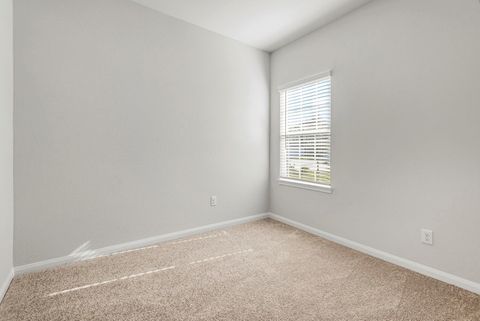 285394404