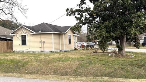 Tiny photo for 6305 Frisco Street, Houston, TX 77022 (MLS # 90171577)