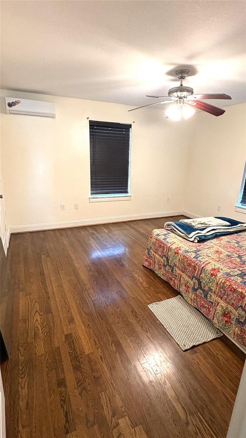 Tiny photo for 6305 Frisco Street, Houston, TX 77022 (MLS # 90171577)