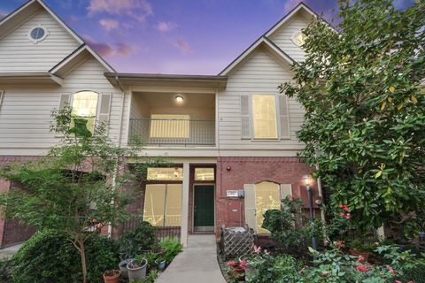Photo of 2710 Grants Lake Boulevard #H3, Sugar Land, TX 77479 (MLS # 84920358)