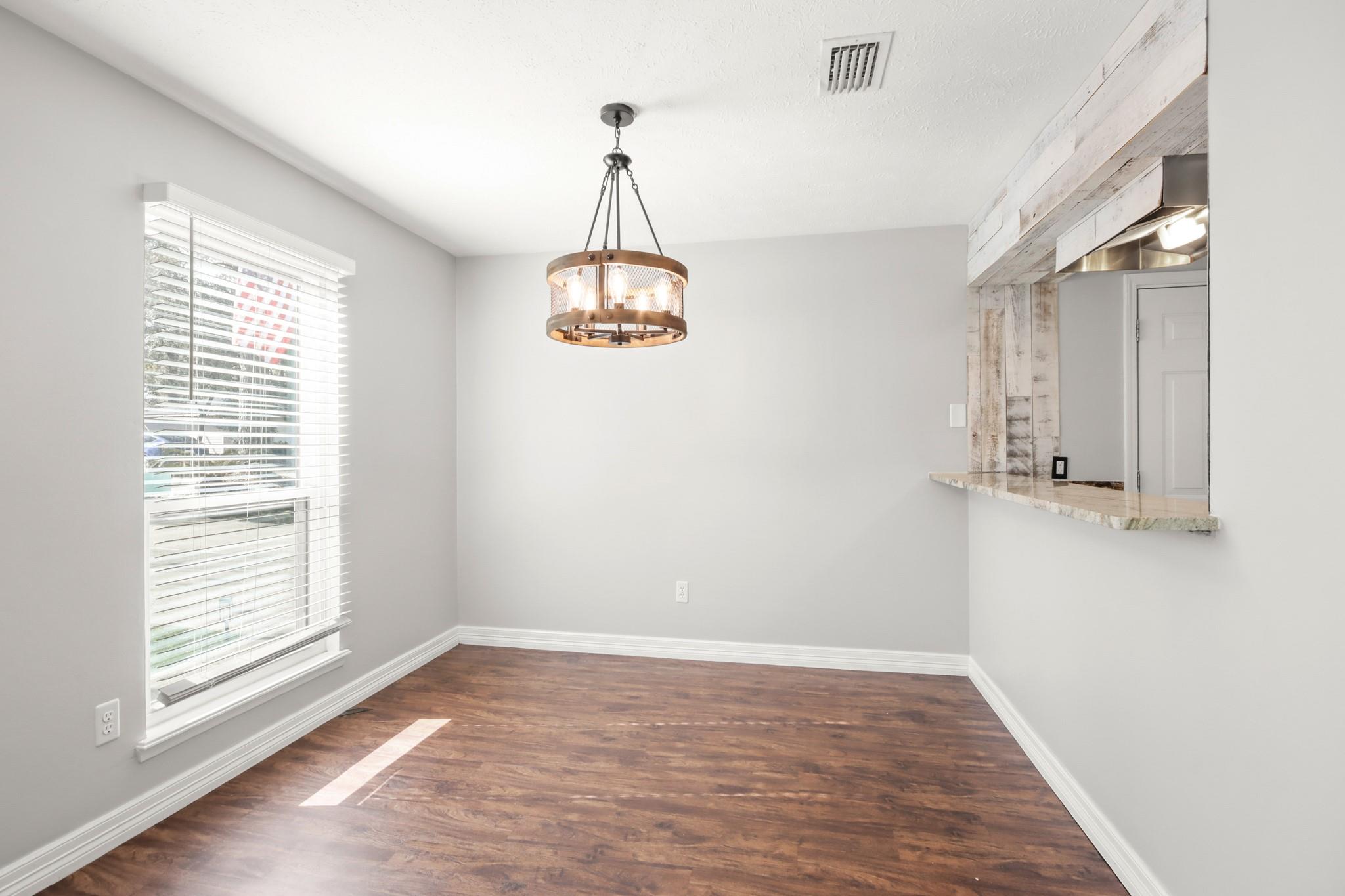 35 N Wavy Oak Circle