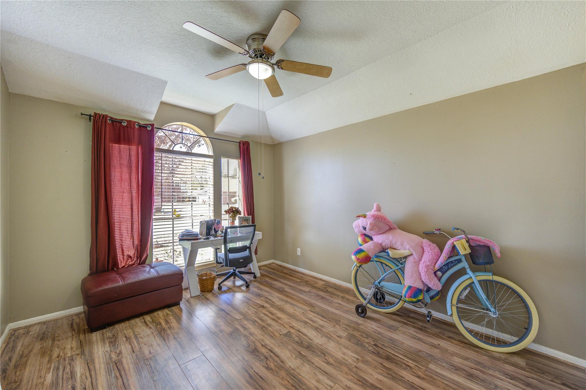 23618 Tree House Lane