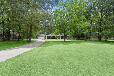 Photo of 2418 Pebble Lake Drive, Magnolia, TX 77354 (MLS # 64387324)