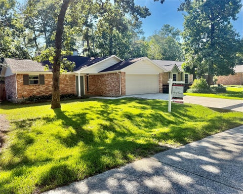 Photo of 13 Maywind Court, The Woodlands, TX 77381 (MLS # 76057738)