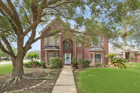 Homes For Sale - 14922 Sawtooth Oak Drive<br/> Houston, TX 77082