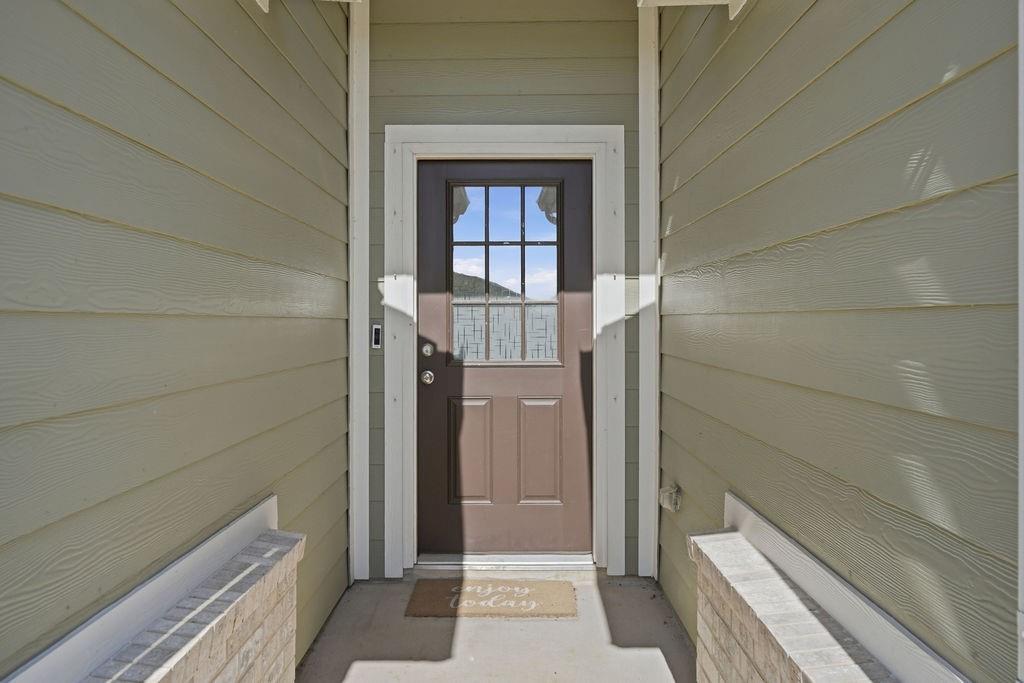 2502 Gelding Manor Drive