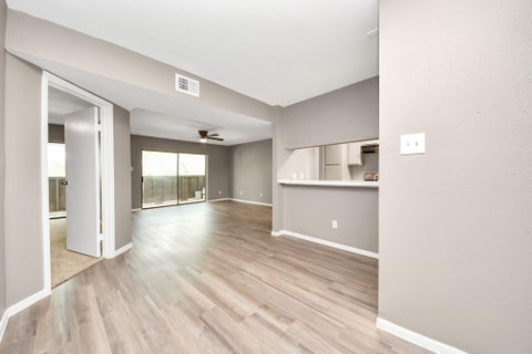 Photo of 3105 Walnut Bend Ln #32, Houston, TX 77042 (MLS # 89666247)