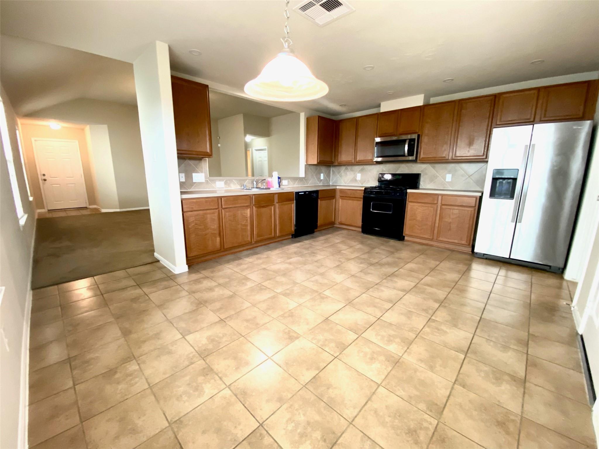 19434 Plantation Cove Lane