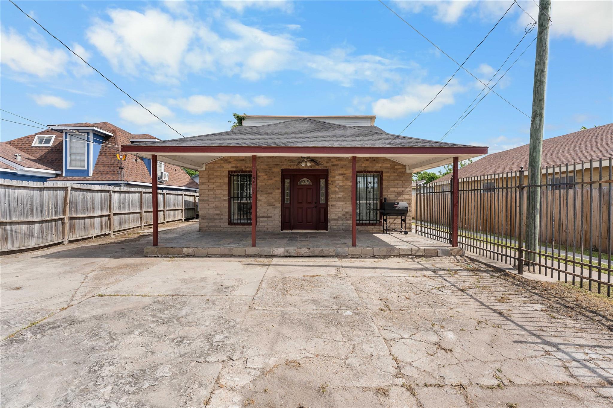 6917 Palestine Street