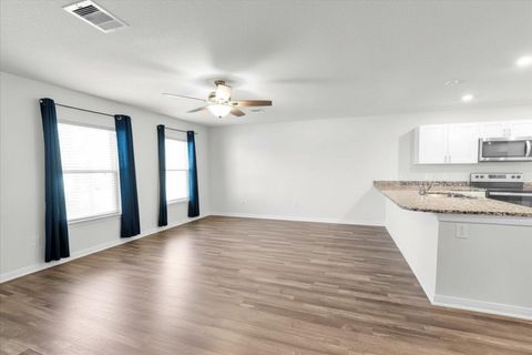 Photo of 146 Oak Circle, Livingston, TX 77351 (MLS # 93392355)