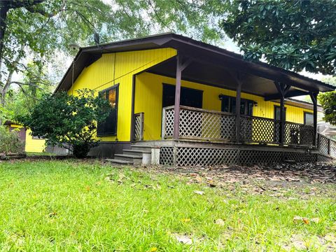 Photo of 172 Sue Street, Jefferson, TX 75657 (MLS # 60008542)