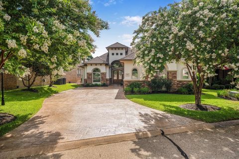 Photo of 174 E Creekwood Drive, Montgomery, TX 77356 (MLS # 85856831) Photo of 174 E Creekwood Drive, Montgomery, TX 77356 (MLS # 85856831)