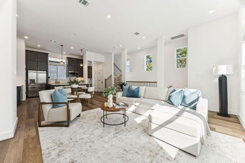 Photo of 2125 Hoskins Drive #B, Houston, TX 77080 (MLS # 37914268)