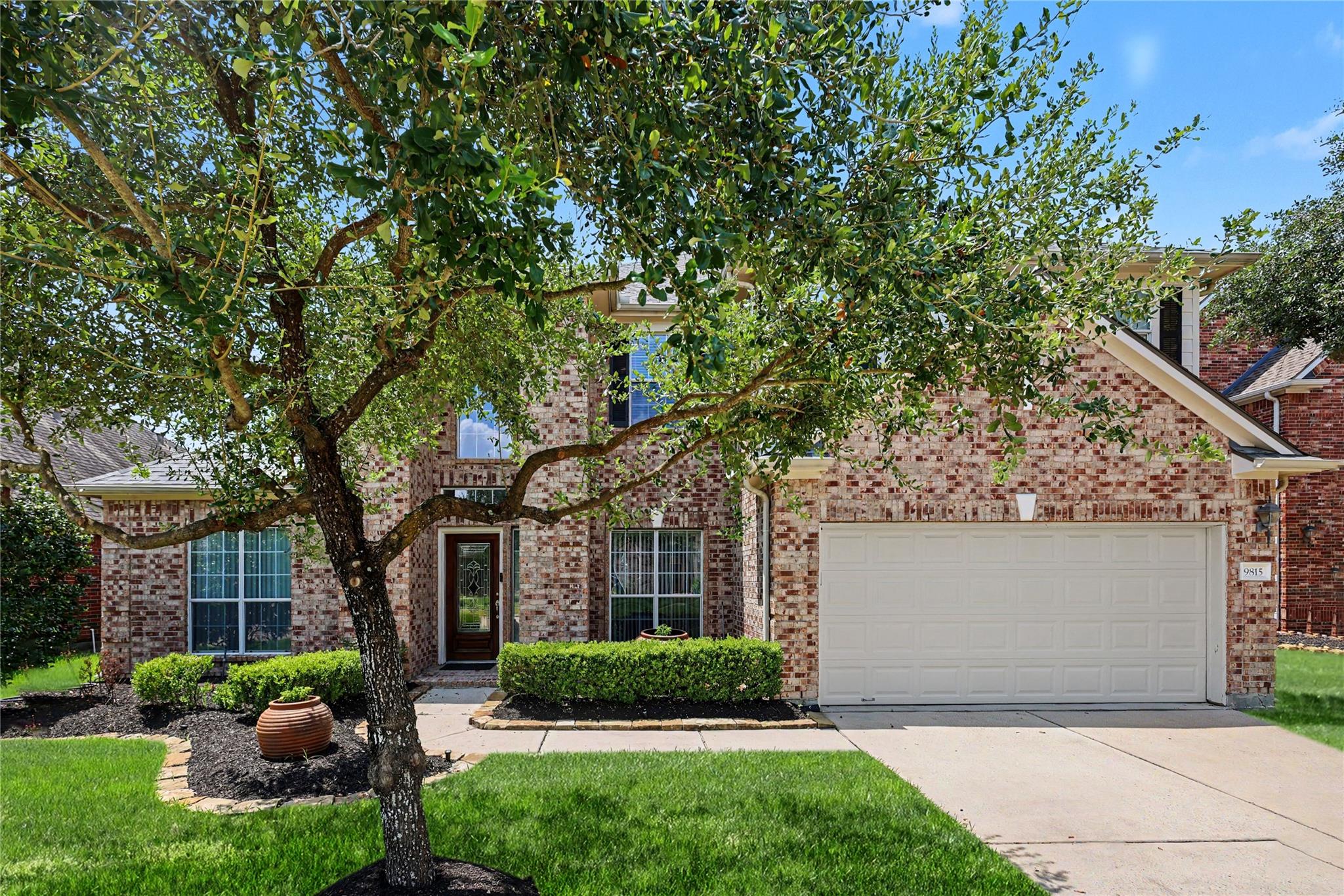 9815 Elizabeths Glen Lane