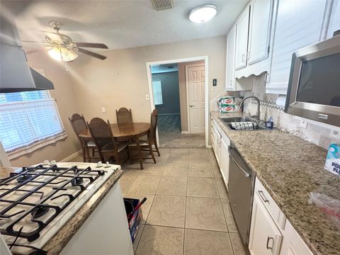 Tiny photo for 3012 Melbourne Street, Houston, TX 77026 (MLS # 67333716)