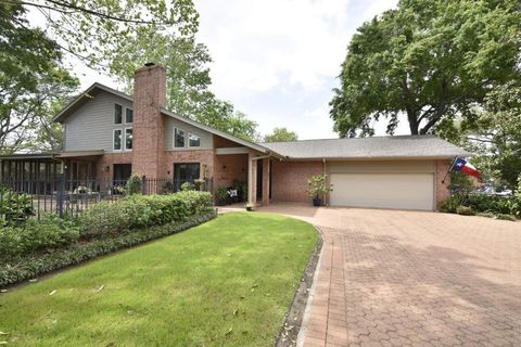 904 Winston Drive Richmond TX 77469