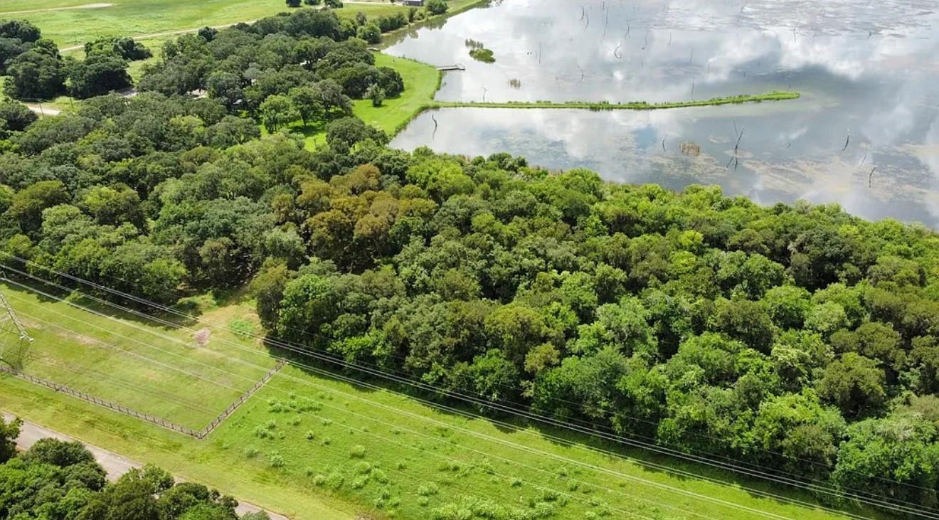 201 Middle Bayou Trail