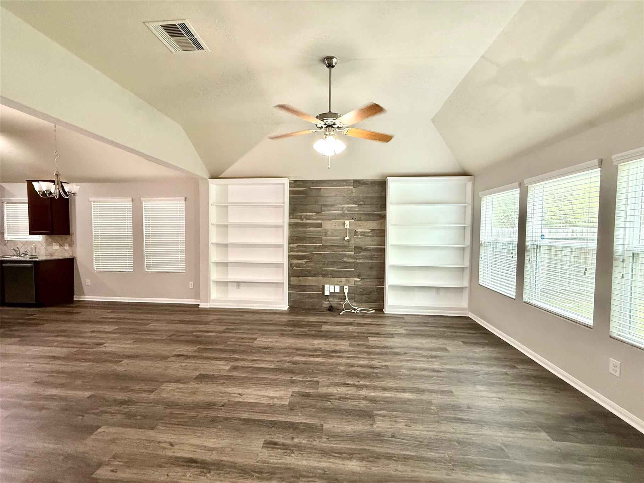 10646 Chestnut Path Way