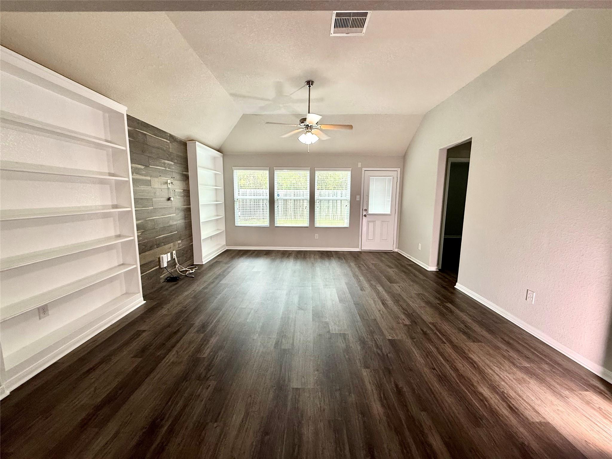 10646 Chestnut Path Way