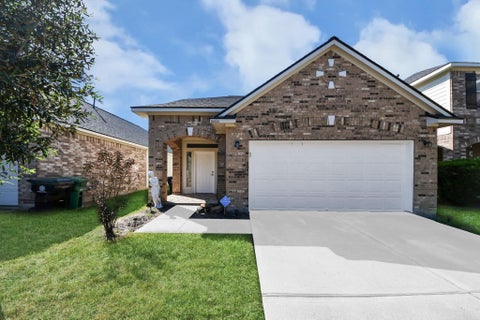 Photo of 10826 Shannon Mills Lane, Houston, TX 77075 (MLS # 17215381)