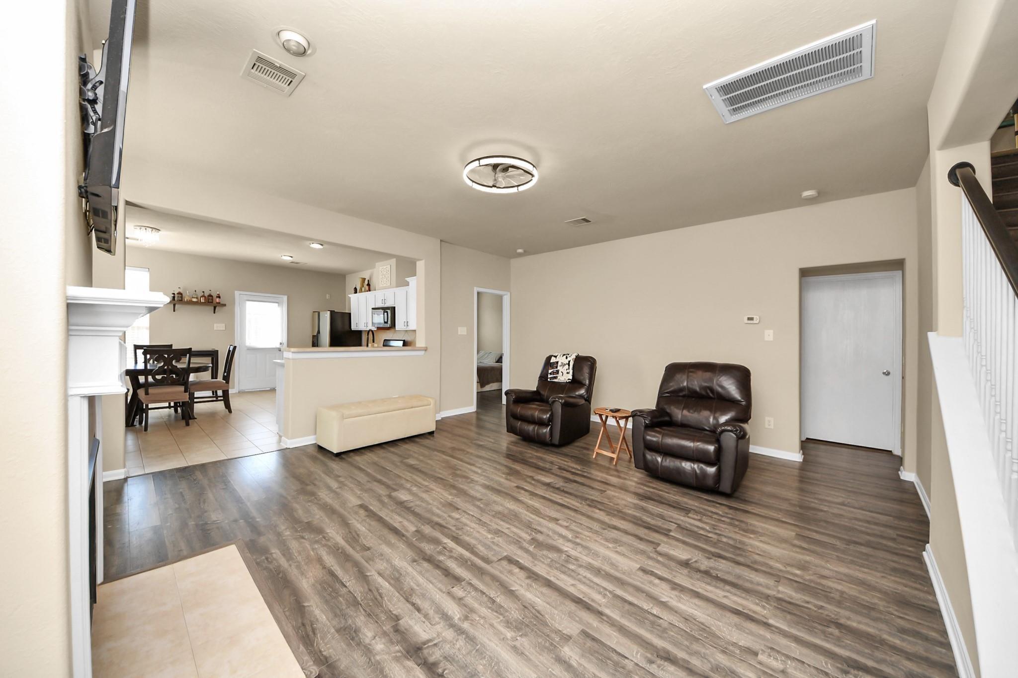 10826 Shannon Mills Lane