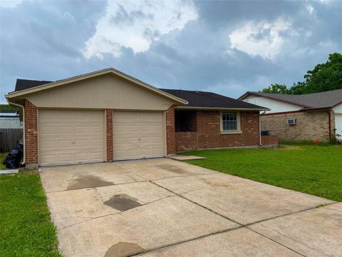 Photo of 11514 Fruitwood Drive, Houston, TX 77089 (MLS # 76722435)