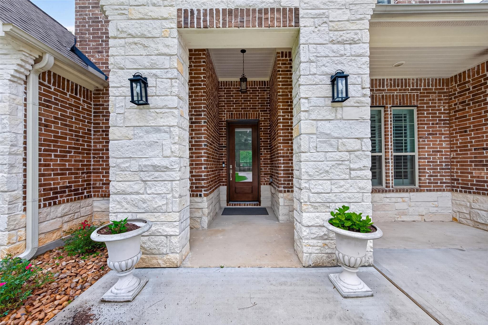 12011 Oak Crest Court
