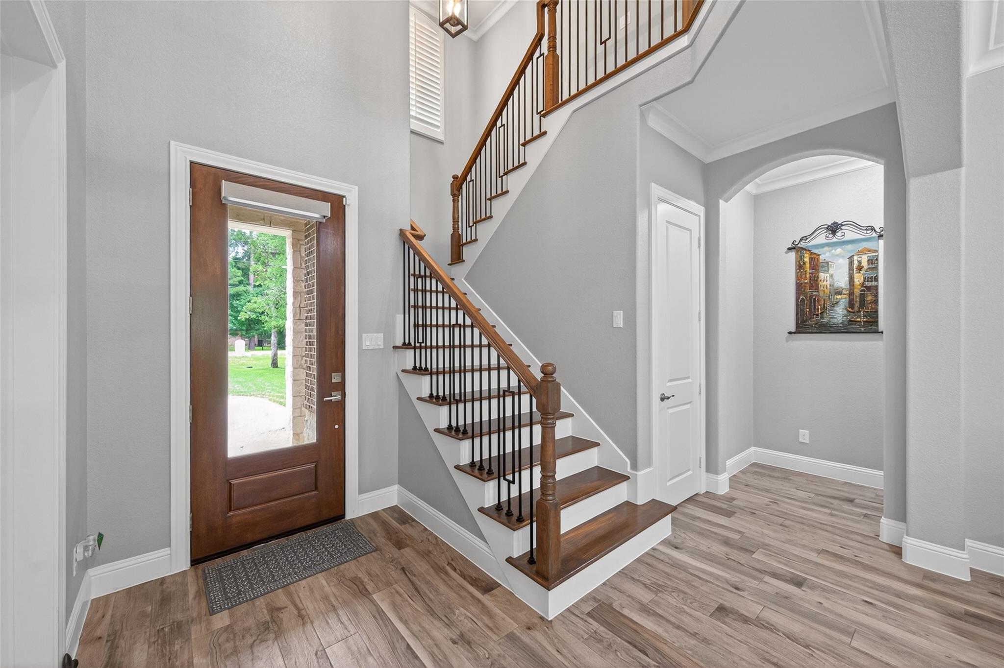 12011 Oak Crest Court