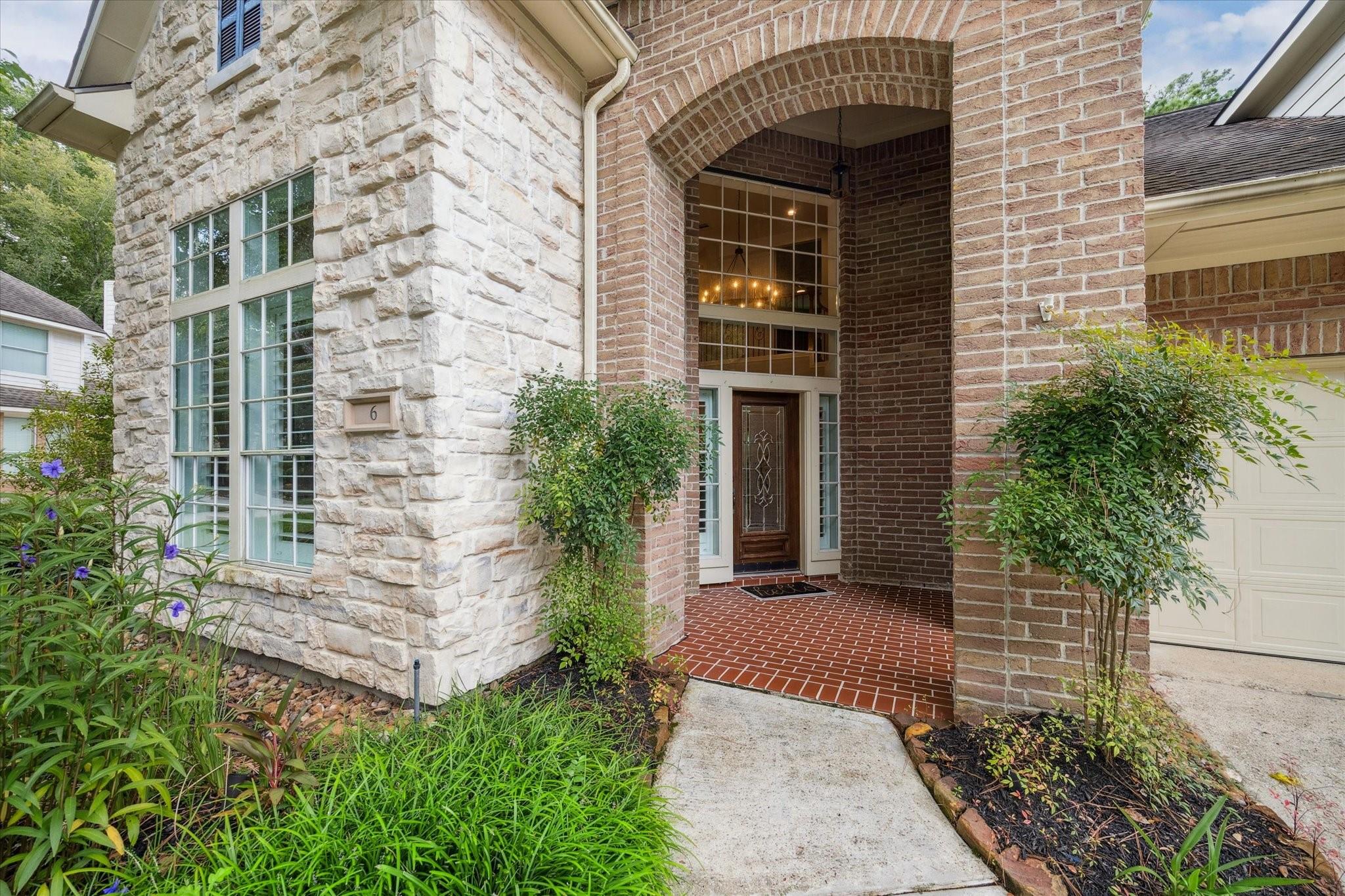 6 Eagle Rise Place