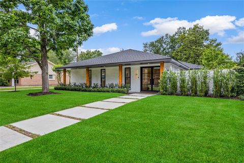 Photo of 2506 Briarbrook Drive, Houston, TX 77042 (MLS # 93964786)