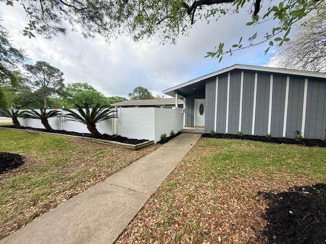 3426 Valley Brook Drive