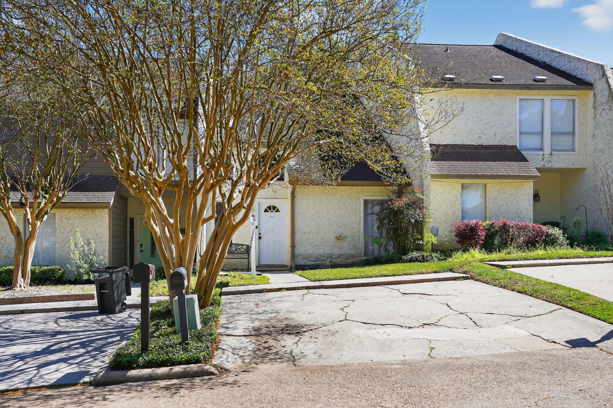 12203 Glenview Drive Drive