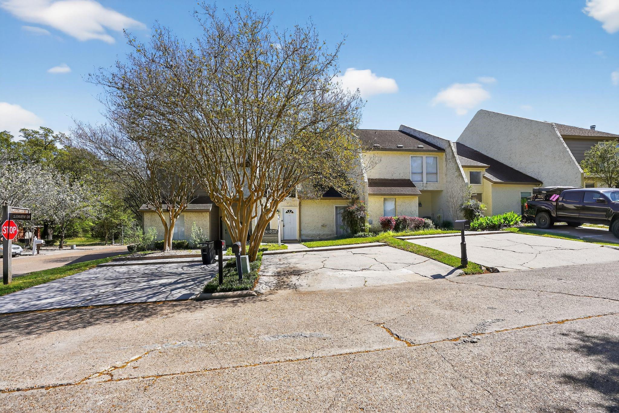 12203 Glenview Drive Drive