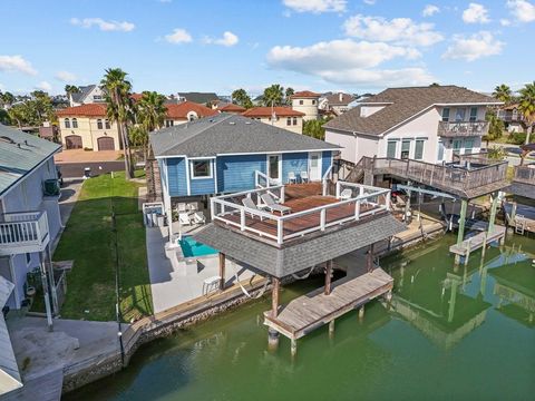 214 Sampan Drive Tiki Island TX 77554