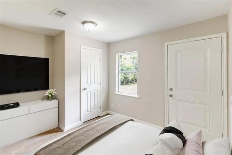 Tiny photo for 3031 Friar Point Road, Houston, TX 77051 (MLS # 77951801)