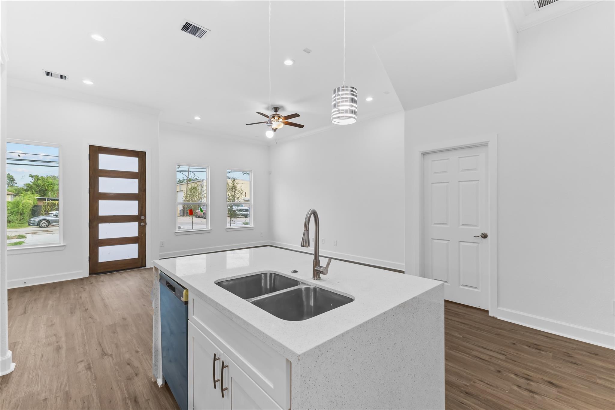 7805 Farnsworth Street A